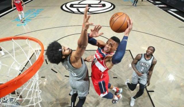 开云体育app-奇才生涯首胜！三双没了赢球来了 韦少定律还没断